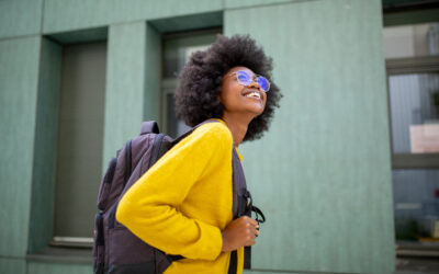 Kontaktlinsen vs. Brille – oder beides? Die richtige Lösung für Beruf, Sport und Alltag