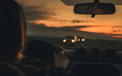 Blendung & schlechtes Nachtsehen: Ursachen, Tests, Lösungen